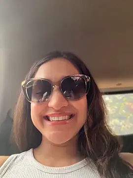 CuteeRose online show from May 19, 4:02 pm