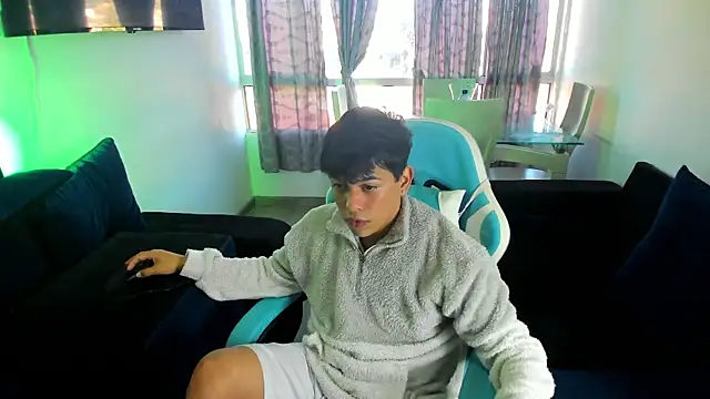 Snapshot of Franco_Rizzo_ chatting on January 22, 9:21 pm Franco Rizzo online show from January 22, 9:21 pm