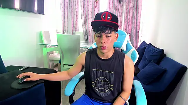 Snapshot of Franco_Rizzo_ chatting on February 4, 7:33 pm Franco Rizzo online show from February 4, 7:33 pm