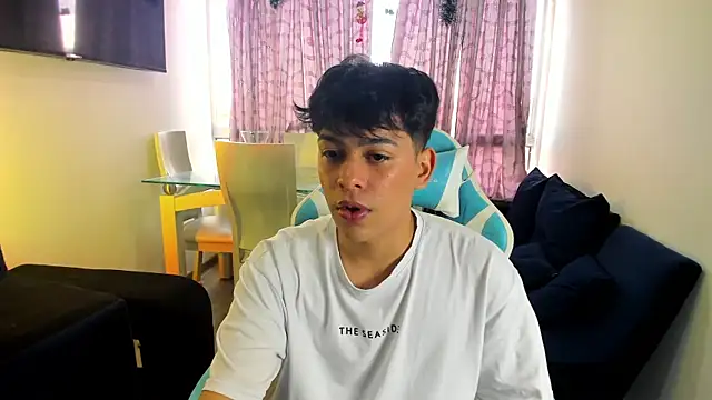 Snapshot of Franco_Rizzo_ chatting on February 6, 7:29 pm Franco Rizzo online show from February 6, 7:29 pm