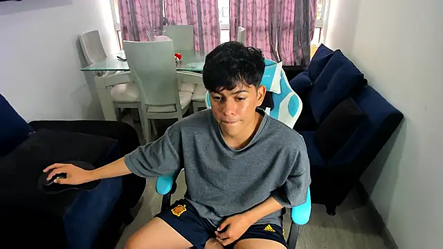 Snapshot of Franco_Rizzo_ chatting on February 11, 10:07 pm Franco Rizzo online show from February 11, 10:07 pm