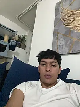 Snapshot of Franco_Rizzo_ chatting on October 18, 6:58 am Franco Rizzo online show from October 18, 6:58 am