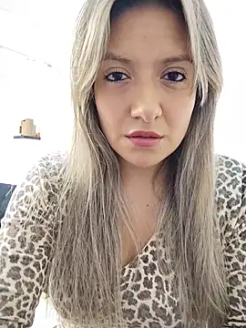 valeriahunter1 online show from February 26, 9:36 pm