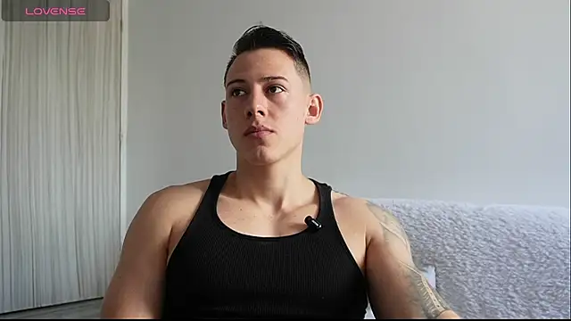 Muscle King Cum online show from April 30, 2:45 pm