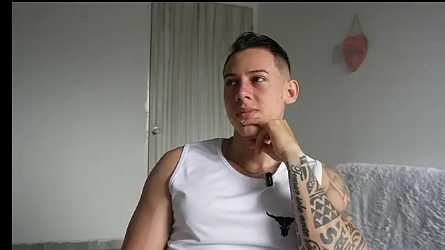 Muscle King Cum online show from May 13, 1:19 pm