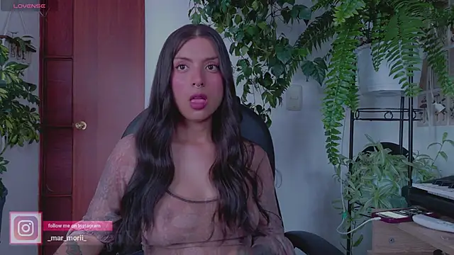 Yeriawaddell  online show from March 8, 8:56 pm