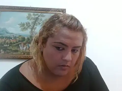 Snapshot of KIARAMARSHALLWELLZ chatting on January 22, 9:21 pm KIARAMARSHALLWELLZ online show from January 22, 9:21 pm