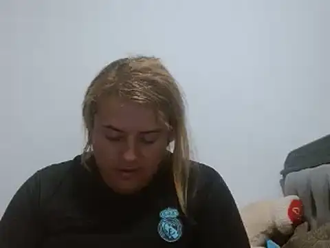 Snapshot of KIARAMARSHALLWELLZ chatting on February 3, 11:15 pm KIARAMARSHALLWELLZ online show from February 3, 11:15 pm