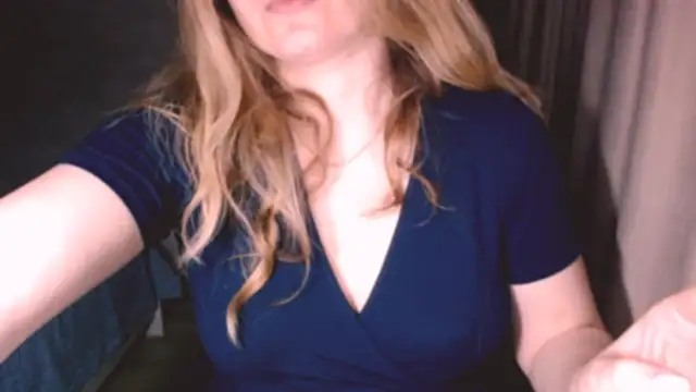 Snapshot of fiona_cute_2 chatting on February 15, 7:43 pm fiona cute 2 online show from February 15, 7:43 pm