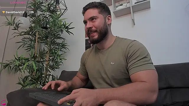 SebastianVilla  online show from November 16, 9:09 pm