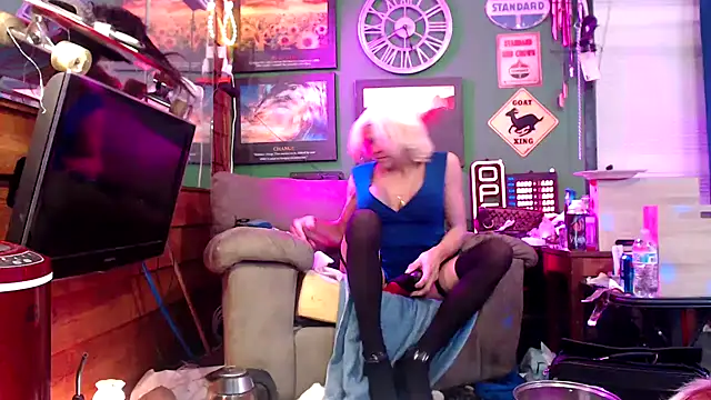 Brooke-lynn online show from February 9, 10:42 am