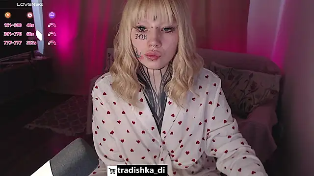 tradishka online show from February 14, 9:39 am