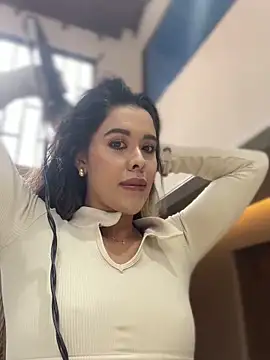 Emilia Bakerr online show from March 21, 6:40 pm