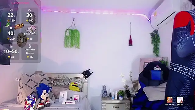 huge armound online show from April 12, 10:37 pm