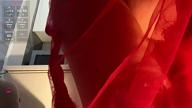 Marina- online show from April 8, 4:40 pm