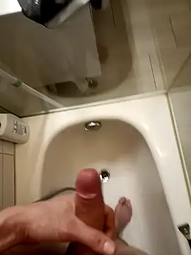 victortt online show from November 21, 6:06 pm