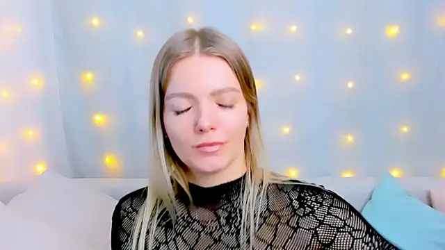 Lily Daviss online show from January 8, 3:09 am