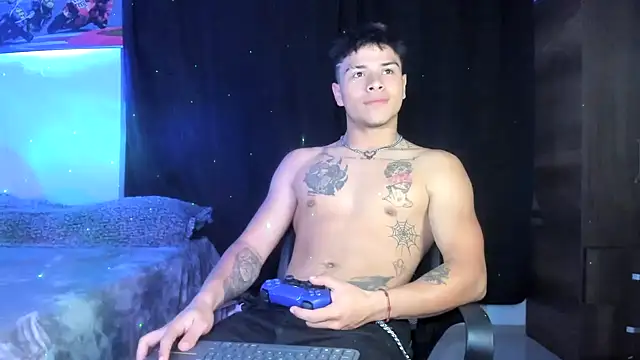 Dominic Biker   online show from December 14, 1:17 am