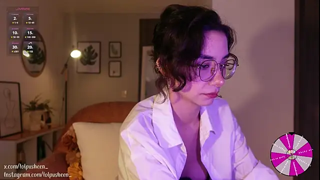 Snapshot of JulietteDee chatting on March 14, 10:38 pm JulietteDee online show from March 14, 10:38 pm