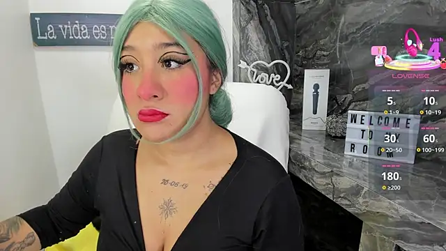 miss danika online show from November 25, 10:59 am