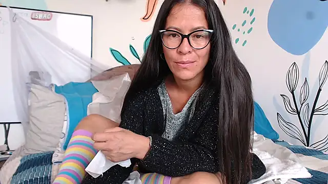 lupita84 online show from December 14, 5:18 pm