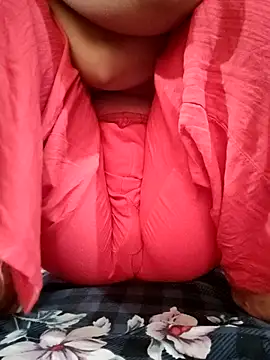 Snapshot of jenny4you chatting on May 4, 3:13 am jenny4you online show from May 4, 3:13 am