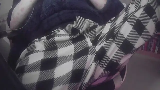 Snapshot of J0lteon_ chatting on February 22, 12:05 am J0lteon online show from February 22, 12:05 am