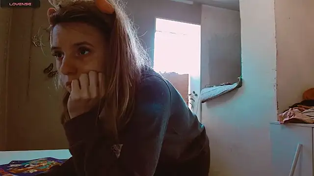 Snapshot of RosaJil chatting on March 21, 1:12 pm RosaJil online show from March 21, 1:12 pm