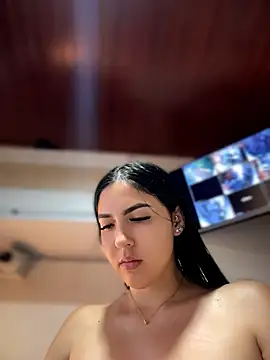 MarianaBenz online show from June 28, 12:38 am