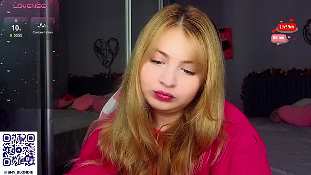 Snapshot of shy_blondiee chatting on January 31, 10:52 pm shy blondiee online show from January 31, 10:52 pm