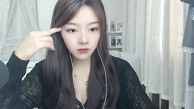 Snapshot of Jenny-Z chatting on May 13, 1:47 am Jenny-Z online show from May 13, 1:47 am