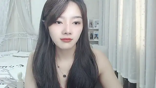 Snapshot of Jenny-Z chatting on May 15, 1:56 am Jenny-Z online show from May 15, 1:56 am
