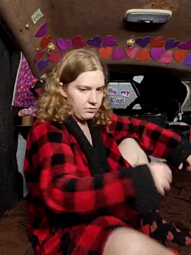 Snapshot of shadow199393 chatting on February 6, 3:44 am shadow199393 online show from February 6, 3:44 am