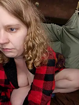 Snapshot of shadow199393 chatting on March 6, 2:41 am shadow199393 online show from March 6, 2:41 am