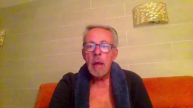 tuggy59 online show from November 28, 3:09 am