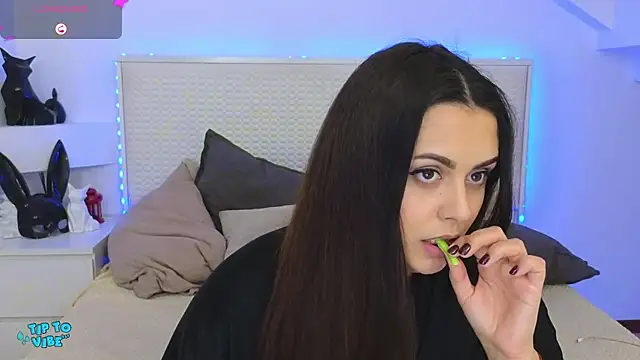 Snapshot of Eva_Rogers_ chatting on January 17, 11:59 am Eva Rogers  online show from January 17, 11:59 am