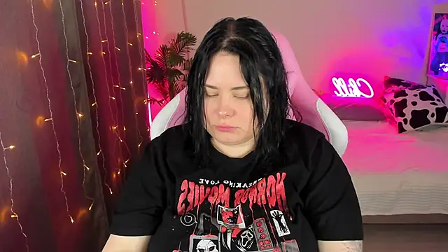 Akemi BBW online show from November 1, 5:59 pm