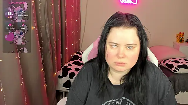 Snapshot of Akemi_BBW chatting on March 3, 4:51 am Akemi BBW online show from March 3, 4:51 am