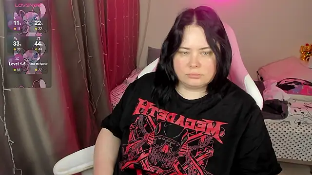 Snapshot of Akemi_BBW chatting on March 21, 7:46 am Akemi BBW online show from March 21, 7:46 am
