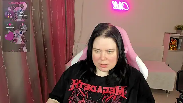 Snapshot of Akemi_BBW chatting on April 11, 7:02 am Akemi BBW online show from April 11, 7:02 am