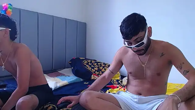 Snapshot of Evilboy555 chatting on November 25, 4:29 pm Evilboy555 online show from November 25, 4:29 pm