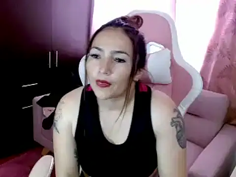 EVA GRAYS online show from March 6, 6:26 pm