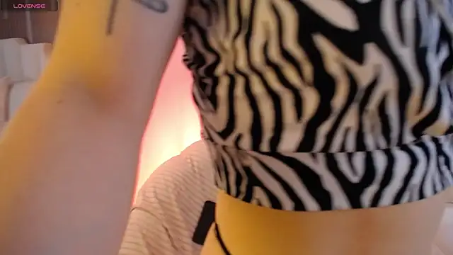 Katy Van online show from March 30, 9:38 pm