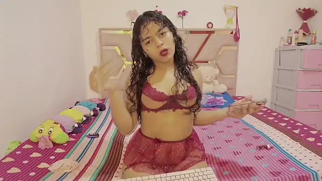 Winnifer Gonzal online show from May 19, 3:13 am