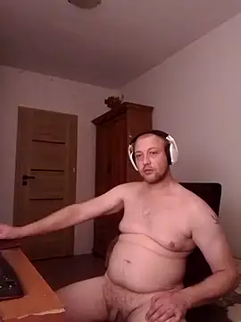 chubbybttm01 online show from December 14, 11:34 pm