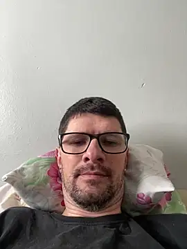 Snapshot of Juliano2289 chatting on July 14, 2:12 pm Juliano2289 online show from July 14, 2:12 pm