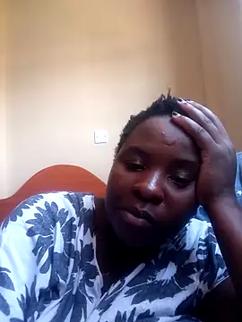 Sweettonia online show from April 4, 8:45 am