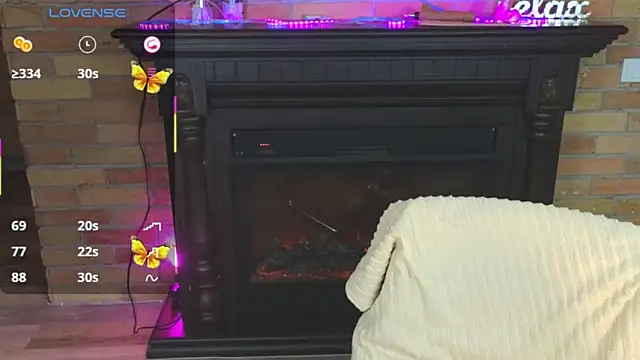 Snapshot of AlexaStoun chatting on February 10, 2:21 pm AlexaStoun online show from February 10, 2:21 pm