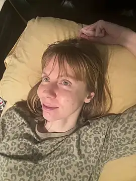 Snapshot of GoofyKitty4UU chatting on December 20, 1:25 am GoofyKitty4UU online show from December 20, 1:25 am