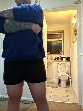 Snapshot of iang6348 chatting on February 13, 11:34 pm iang6348 online show from February 13, 11:34 pm